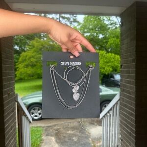 Steve Madden Silver Pendant Necklace